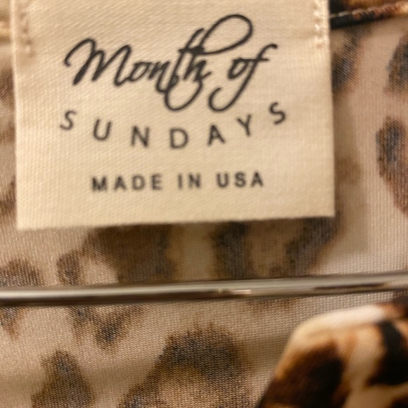 Flattering Top. - Picture 3 of 4